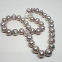 Janis Waldron - Silver pearls