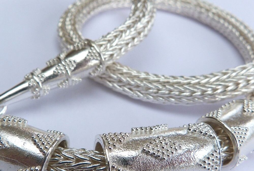 Silver rope chain pendant by Megan Arnold